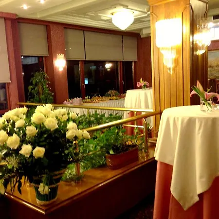 Grand & Hotell Tirana