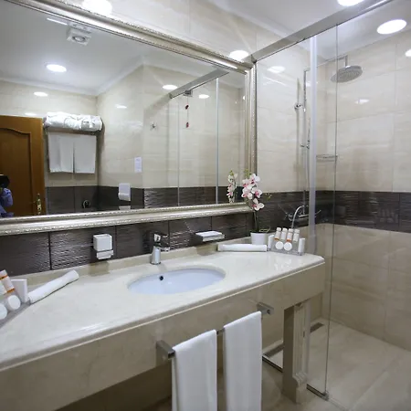 Grand & Szálloda 4*