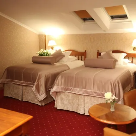Grand & 4* Tirana