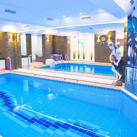 Grand & Hotell 4*