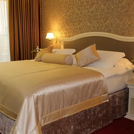 Grand & Hotell Tirana