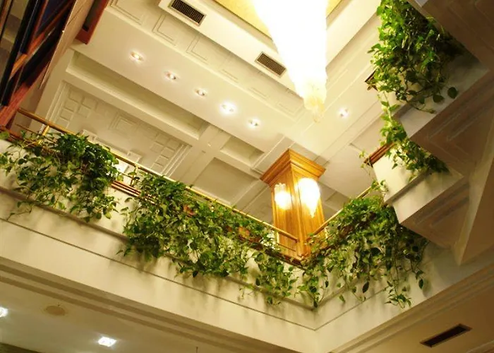 Hotel Grand & 4*
