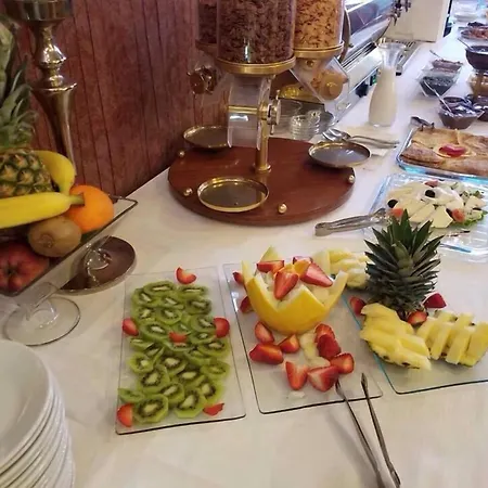 Grand & 4* טיראנה