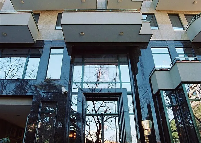 地拉那温泉大酒店 地拉那